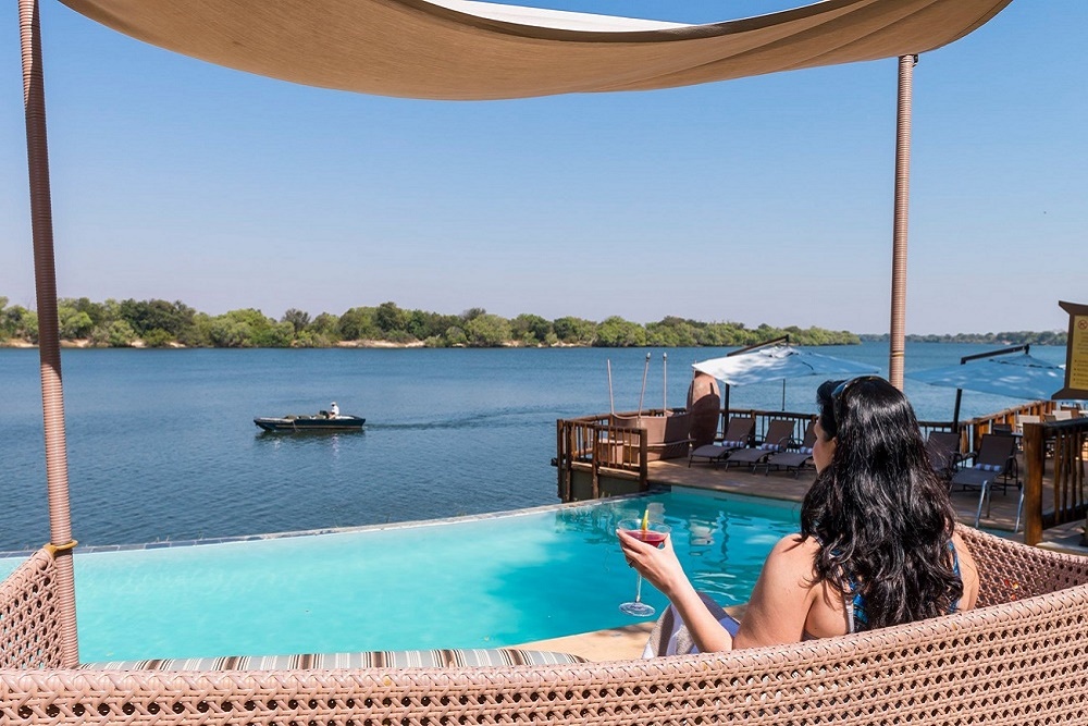South Luangwa And Victoria Falls